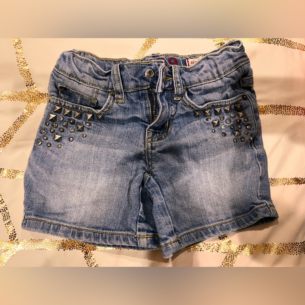 Children’s place Jean shorts, size 6x/7
